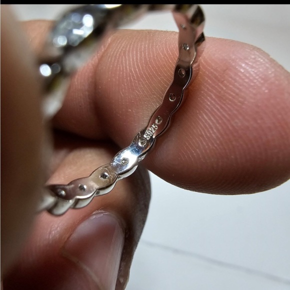 Sterling Silver 925 Ladies Eternity Twist Knot Stackable Ring Band Size 7.5 - Picture 4 of 6